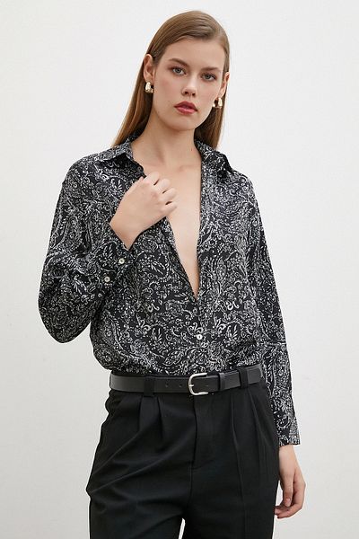 Never more Cămașă din satin neagră - model șal
