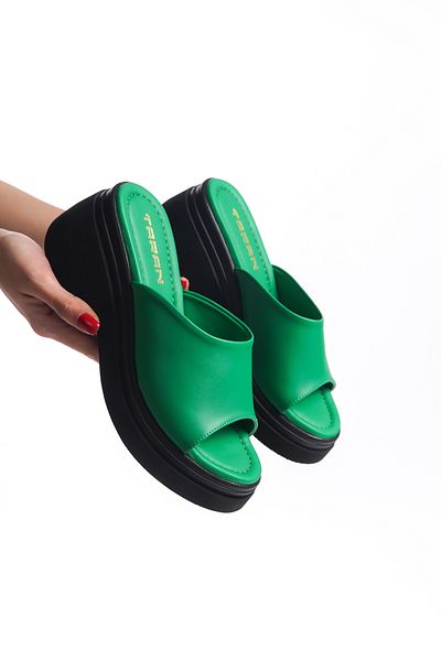 Taran Women's Thick Heeled and Combat Slippers - Banded Lori