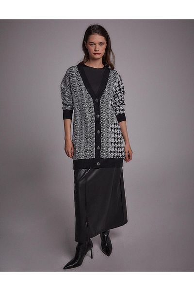 Kayra Exclusive Knitwear Cardigan Black White