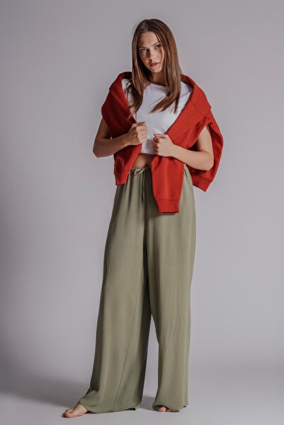 BRACCAS Χακί γυναικείο παντελόνι - Χαλαρή εφαρμογή με πλαϊνές τσέπες και ελασ...