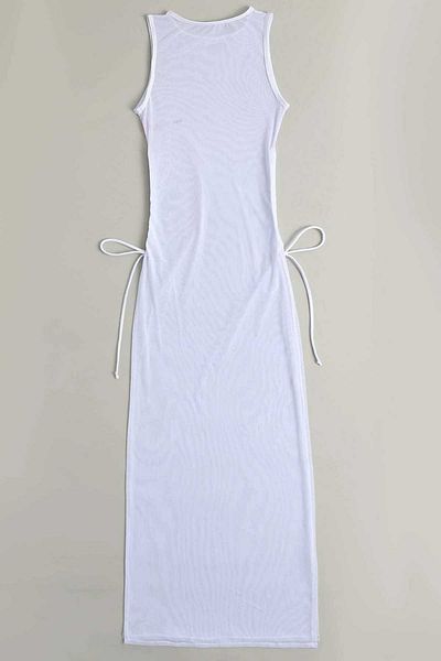 Angelsin Strandkleid aus Tüll und Pareo