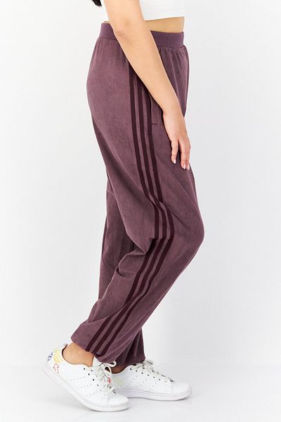 Adidas Originals Women Regular Fit Brand Logo Training Sweatpants, Purple