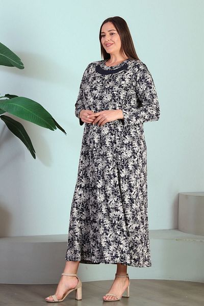 Ferace Γυναικείο φόρεμα με λαιμόκοψη σε μεγάλο μέγεθος