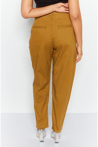 Levi's Women Regular Fit Plain Tapered Pants, Tan