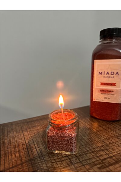 MİADA Amber Kokulu Kırmızı Renkli Inci Tozu Mumluk Minik Kavanoz Hediyelik Fitil Hediyeli 50ml.