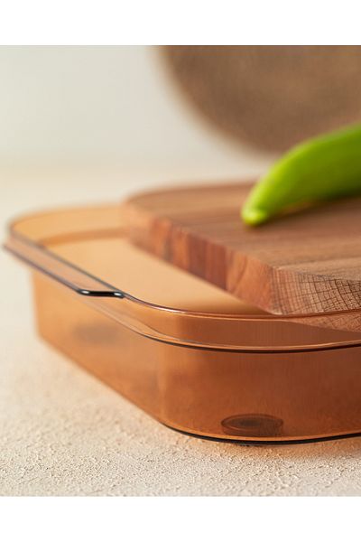 Madame Coco Wood Cutting Board with Eolya Chamber