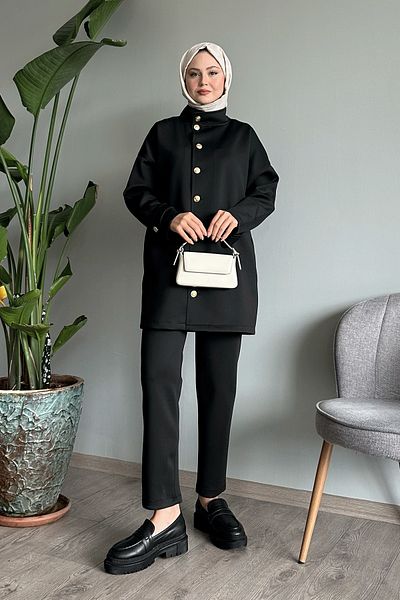 InStyle Černý potápěčský oblek se zapínáním na soudce