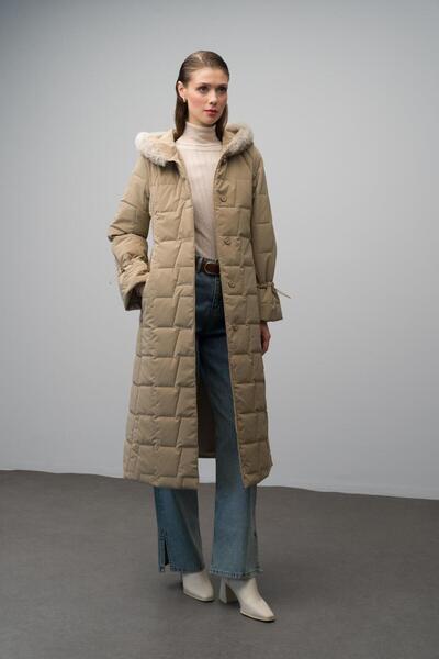 Olcay BEIGE 6635 - Μακρύ παλτό με γούνινο καπιτονέ σχέδιο