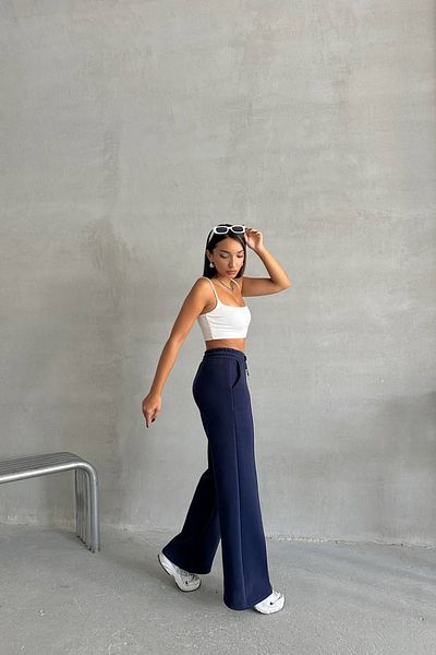 Neşeli Butik pantaloni de trening din bumbac cu buzunare bleumarin pentru femei NBG042