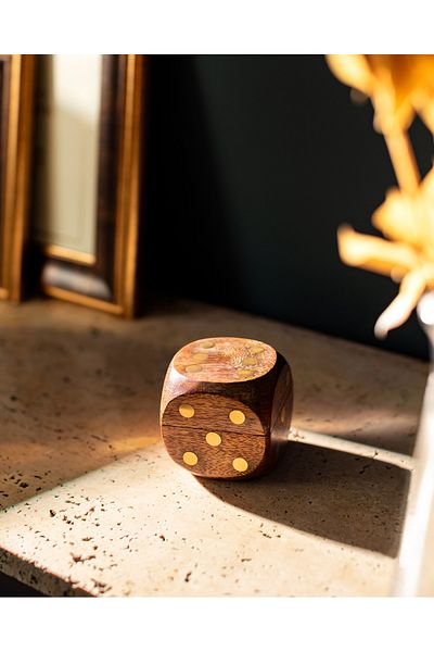 Madame Coco Voleta Box - Stylish and Convenient Design