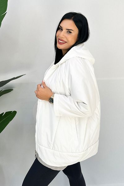 GÖKSEL Large Size Line Detailed Design Coat - White