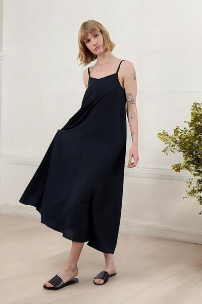 Ravencia Жіноча довга чорна сукня на бретельках