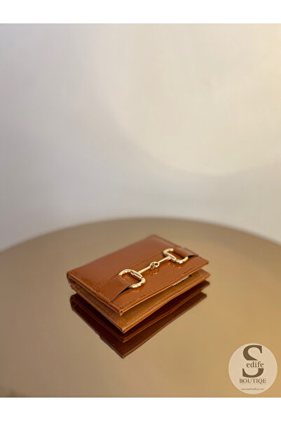 Store Şık Kapaklı Mıknatıs Kilitli Kahverengi Deri Cüzdan