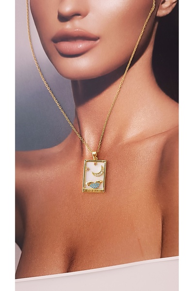 VOBEEYKU Steel Moon Figure Zircon Stone Detail Tarot Card Pendant Necklace