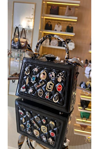 KRISTE BELL İthal Fularlı Emojili Kare Model Kadın Çanta