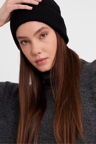 SHERIN Black Knitwear Beret