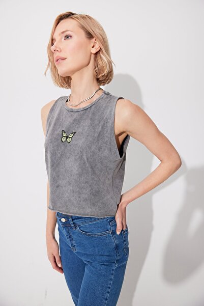 SHERIN Printed Gray Sleeveless T-shirt - Pale Effect