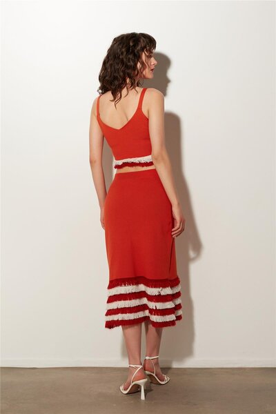 SHERIN Помаранчевий бюстгальтер з бахромою та спідниця з трикотажу