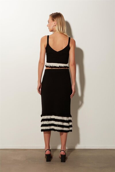 SHERIN Set de tricotaje fuste bustieră cu ciucuri negre