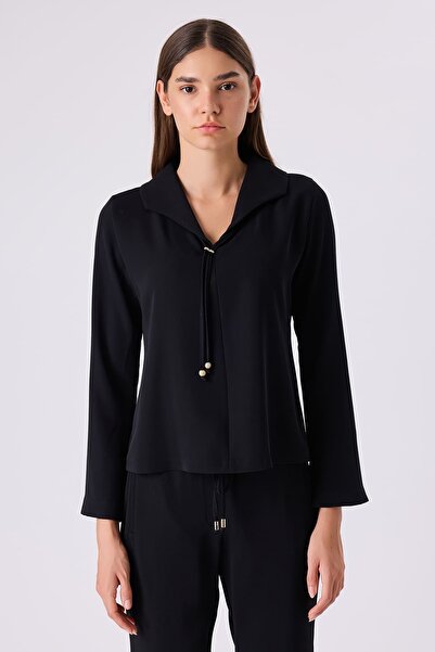 FEVER Yaka aksesuarlı dökümlü bluz