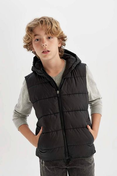 DeFacto C4334 Water Repellent Hooded Puffer Vest