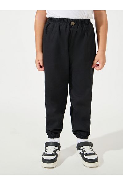 Styli Solid Pleated Slant Pocket Cuffed Hem Pants