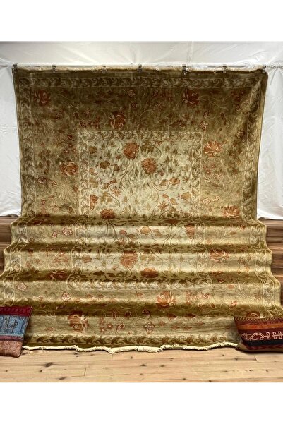 ŞİRVAN HALI EL DOKUMA YERLİ UŞAK HALI - 273 x 336