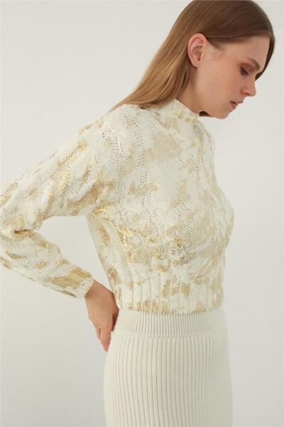 SHERIN Ekru Dik Yaka Varak Baskılı Triko Kazak