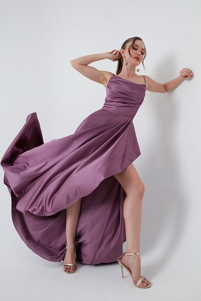 Lafaba Lavendelfarbenes Volant-Satin-Abendkleid und Abschlusskleid mit Schlitz für Damen