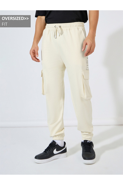 Styli Graphic Print Oversized Cargo Joggers