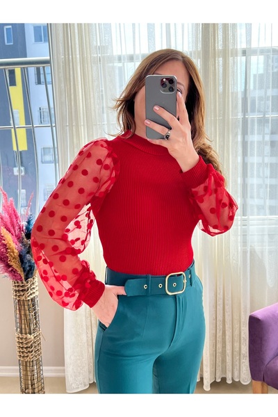 VOSEM BUTİK KOLLARI TÜL DETAYLI KIRMIZI BLUZ