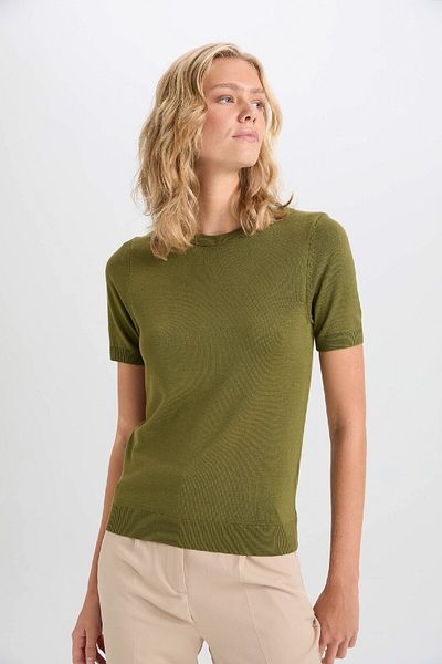 DeFacto Regular Fit Crew Neck Short Sleeve Knitwear Sweater D6916Ax24Au