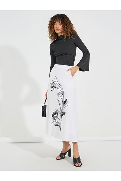 Styli Floral Placement Print A-Line Maxi Skirt