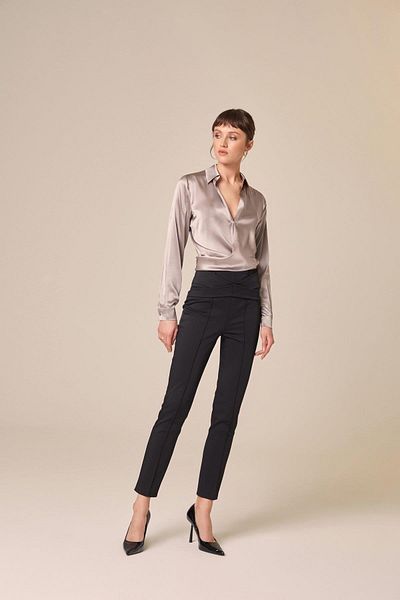 rue. Gray Silk Blouse - Tie-Up Design