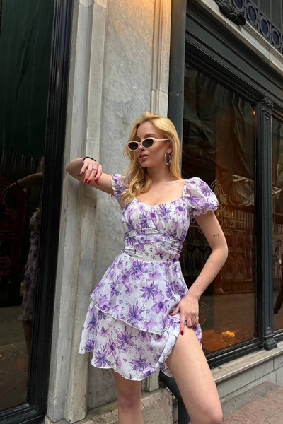 Bak Moda Sırt Dekolteli Göbek Detaylı Mor Çiçekli Balon Kol Mini Elbise