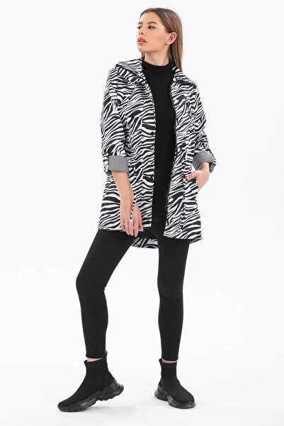 Mossta Дамски бял палто с колан