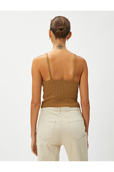 Koton Кратка трикотажна долна риза с презрамки V-образно деколте