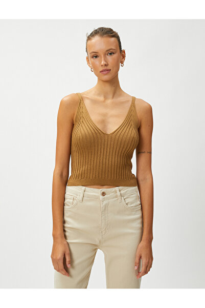 Koton Кратка трикотажна долна риза с презрамки V-образно деколте