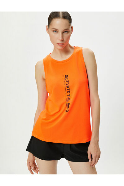 Koton Kolsuz Tişört Arkası Pencere Detaylı Bisiklet Yaka Baskı Detaylı