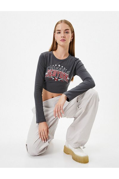 Koton Tricou crop cu mânecă lungă Bumbac imprimat cu corset slim cu decolteu roșu