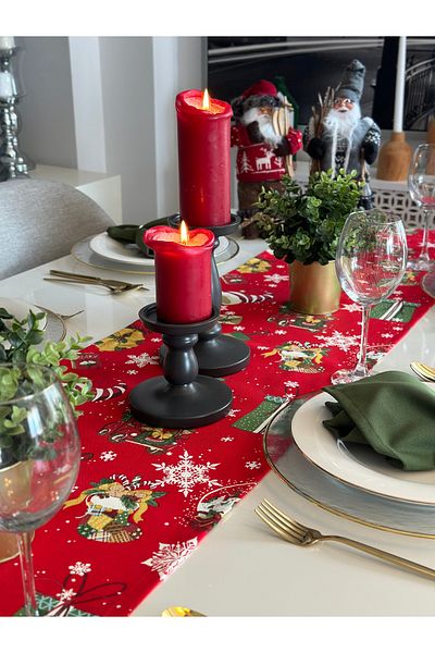 Decamor home New Year Themed Red Green Figured Runner New Year's Runner