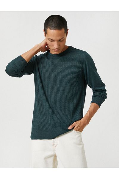 Koton Basic Knitwear Sweater with Knit Detail Crew Neck