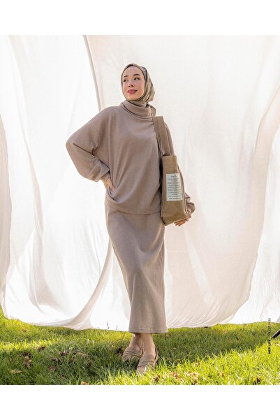 Meri Store Oversize Boğazlı Vizon Triko Takım