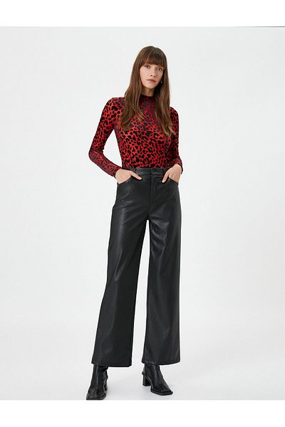Koton Tricou cu mânecă lungă cu guler înalt leopard texturat