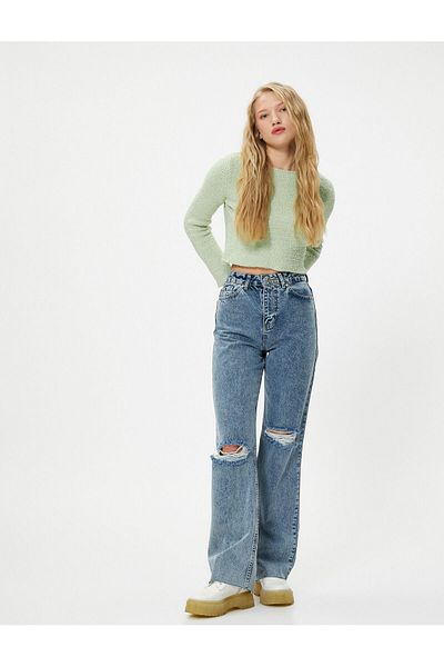 Koton Basic Plüsch-Crop-Pullover mit langen Ärmeln und Rundhalsausschnitt