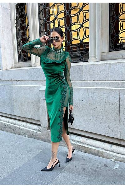 1Moda1Tarz Rochia noastră de design pentru femei, verde, din țesătură de catifea importată, cu model de flori, căptușită cu accesorii pentru colier