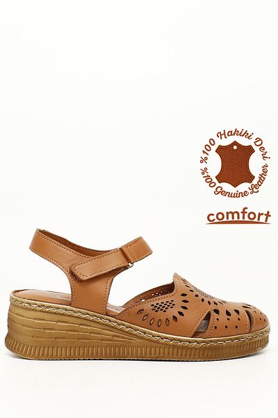 GÖNDERİ(R) Γυναικεία / Κορίτσια Tan Antique Velcro Strap Wedge Heel Σανδάλια από γνήσιο δέρμα