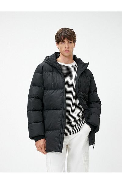Koton Pufferjacke, Kapuze, Taschendetail, Reißverschluss