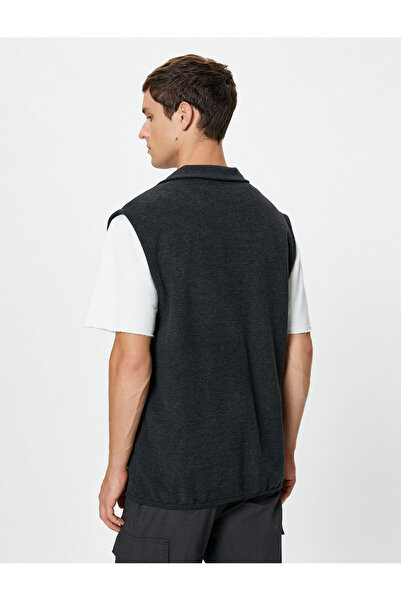 Koton Yelek Kanguru Cepli Fermuarlı Dik Yaka Kolsuz