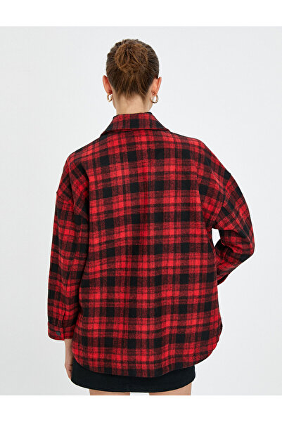 Koton Карирана огромна риза Lumberjack - детайл с джоб и копче за закопчаване